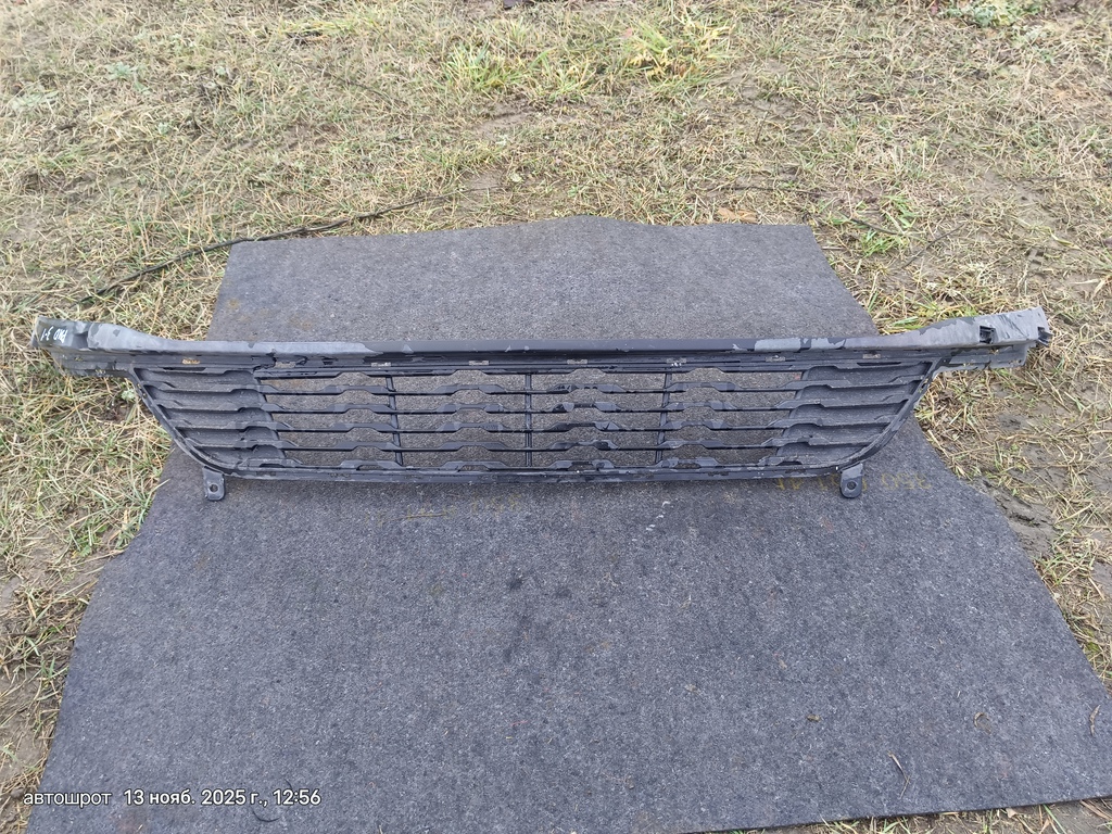 KIA Rio III (2011—2015) для Решетка в бампер центральная