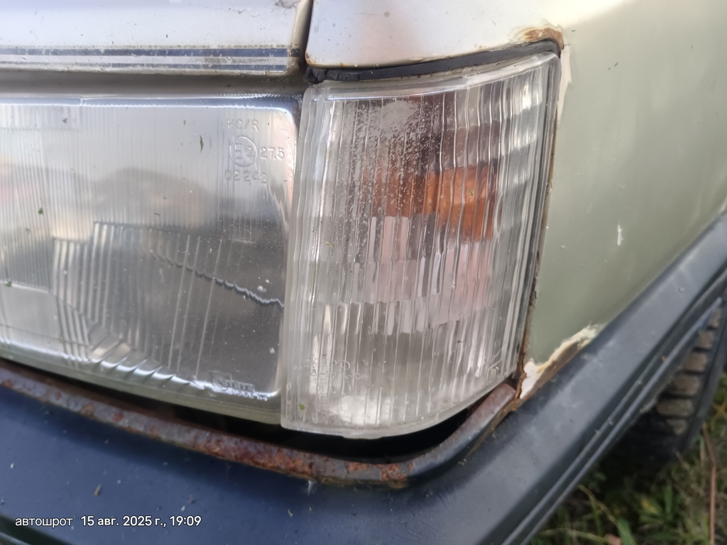 Renault 21 I (1986—1995) для Указатель поворота левый белый