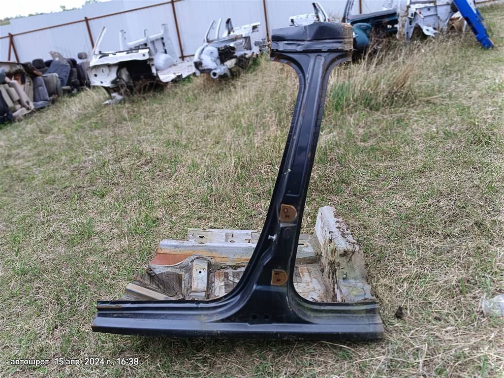 Renault Logan I (2004—2009) для Порог со стойкой левый