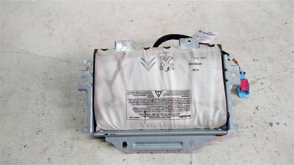 Peugeot 308 I рестайлинг (2011—2015) для Аэрбег пассажирский (в торпедо)