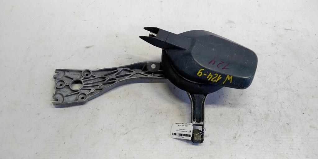 Mercedes-Benz E-класс W124/S124/C124/A124 (1984—1997) для Трапеция стеклоочистителя