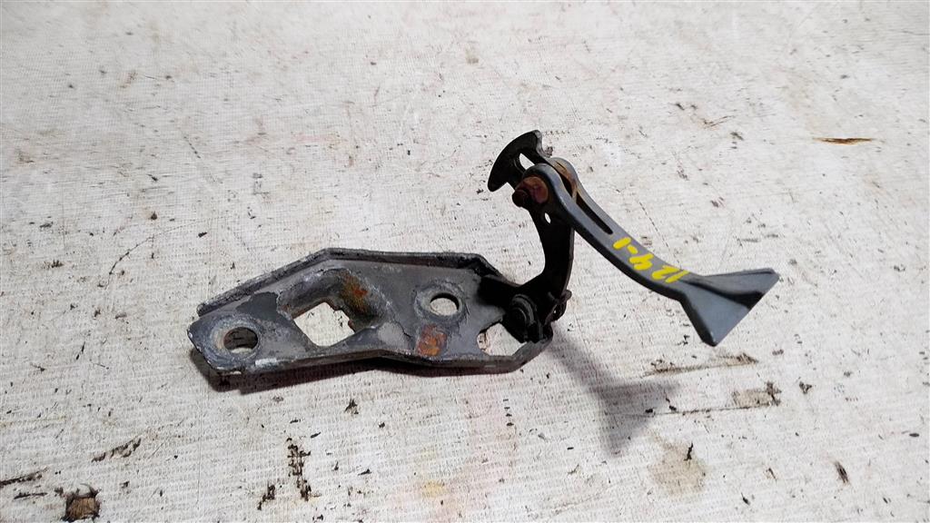 Mercedes-Benz E-класс W124/S124/C124/A124 (1984—1997) для Ограничитель капота