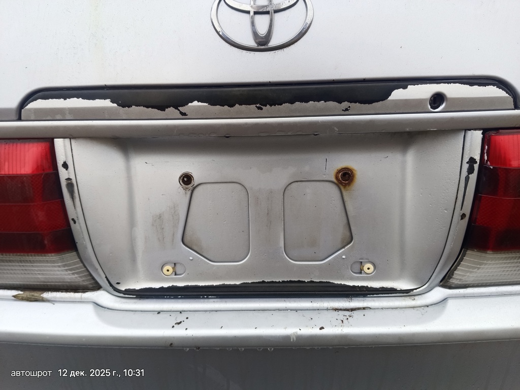 Toyota Hiace Regius I (1997—1999) для Рамка под номер
