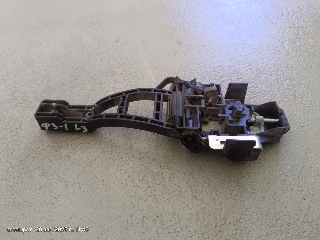 Ford Focus III (2011—2015) для Крепление ручки двери наружней задней левой