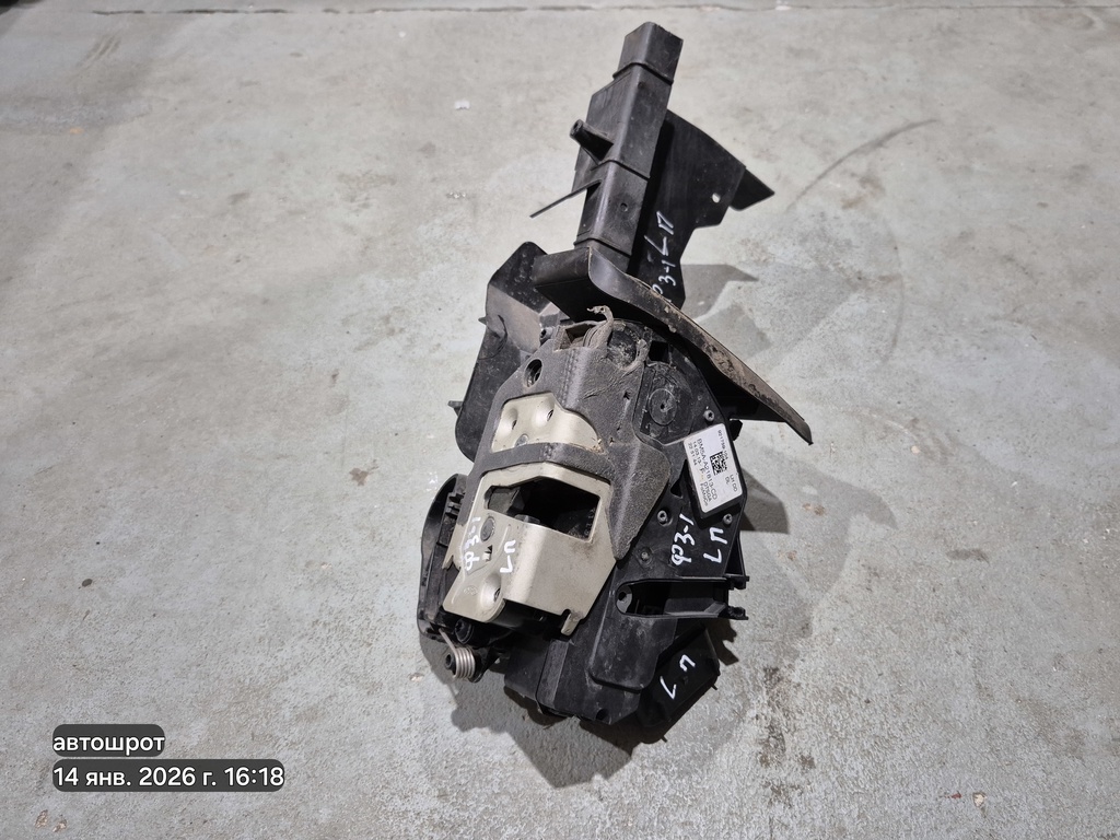 Ford Focus III (2011—2015) для Замок двери передней левой