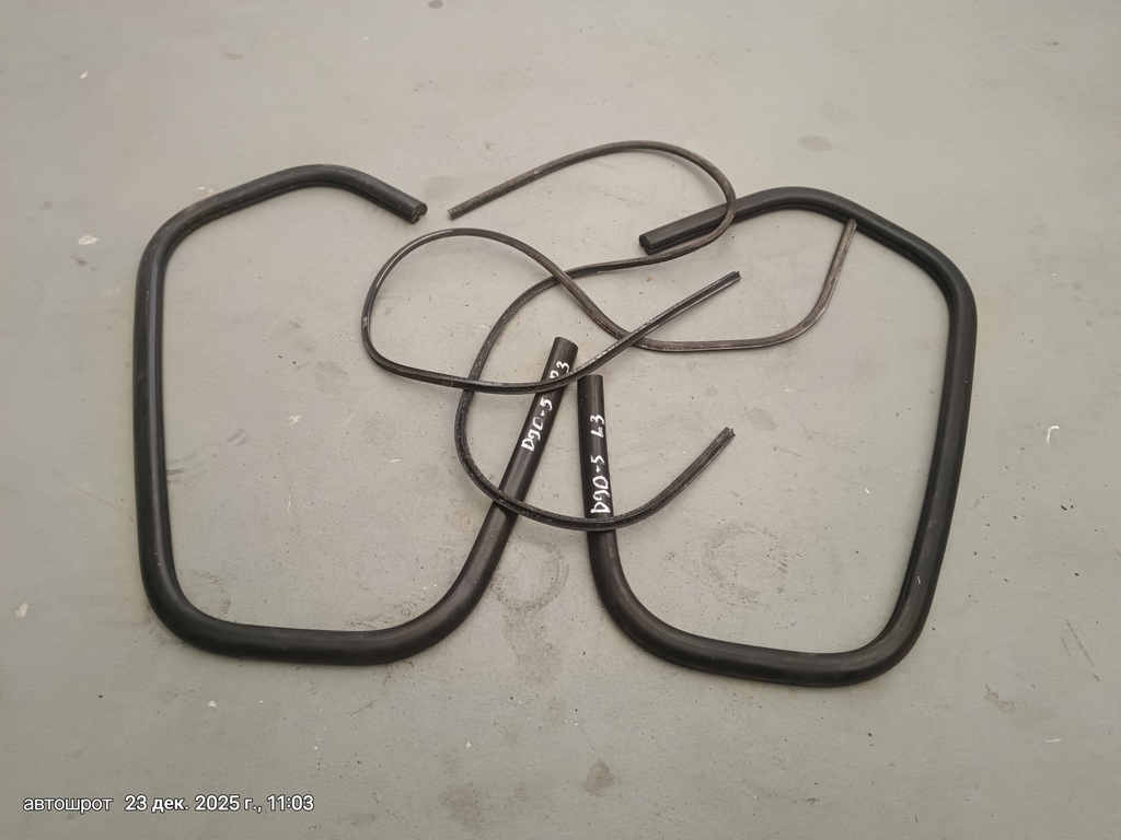 Land Rover Defender I (1983—2007) для Резинка стекла кузова