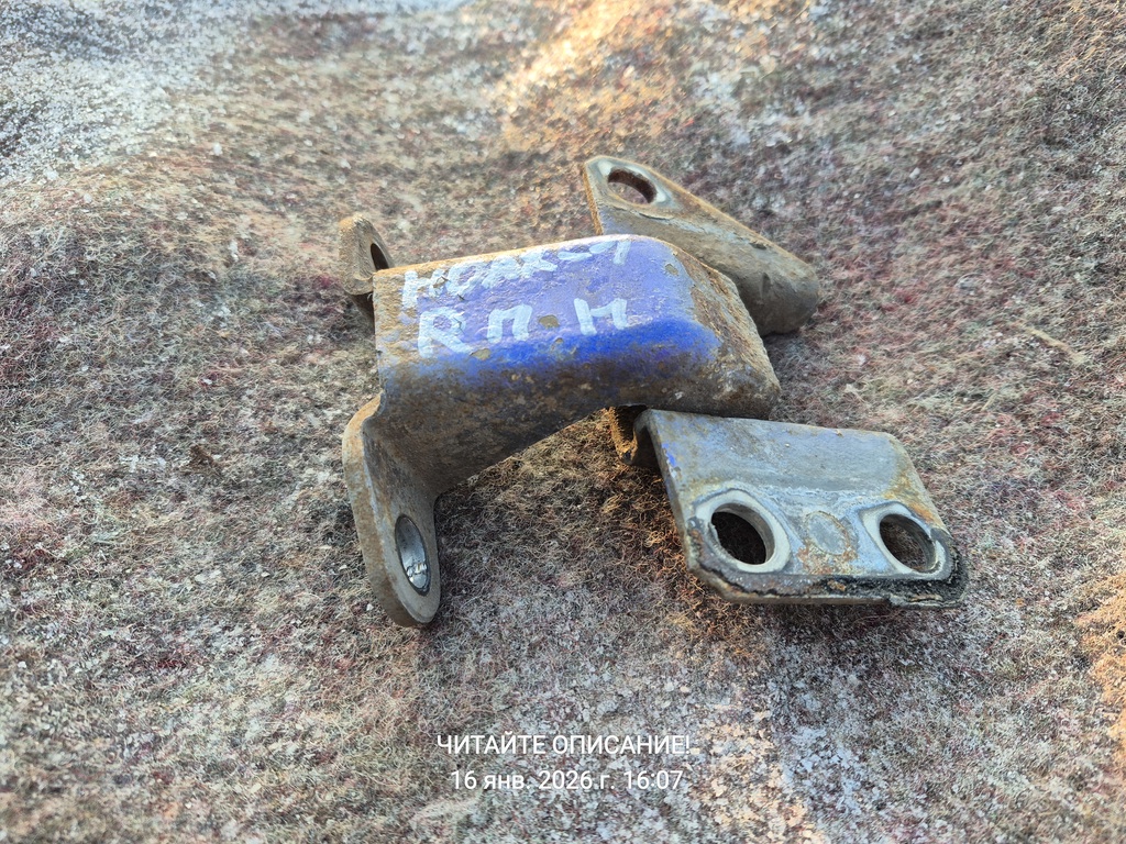 Toyota Lite Ace Noah I рестайлинг (1998—2001) для Петля двери передней нижняя правая