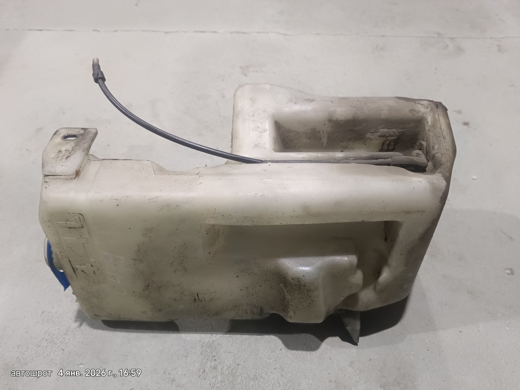 Audi 100 C4 (1990—1994) для Бачок омывателя лобового стекла