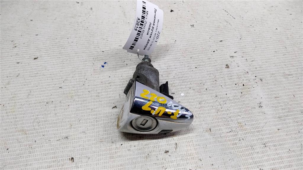 Mercedes-Benz S-класс W220 (1998—2005) для Личинка ручки двери левой