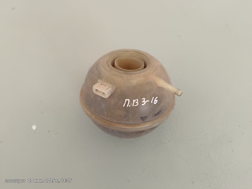 VOLKSWAGEN Passat B3 (1988—1993) для Бачок расширительный ДВС