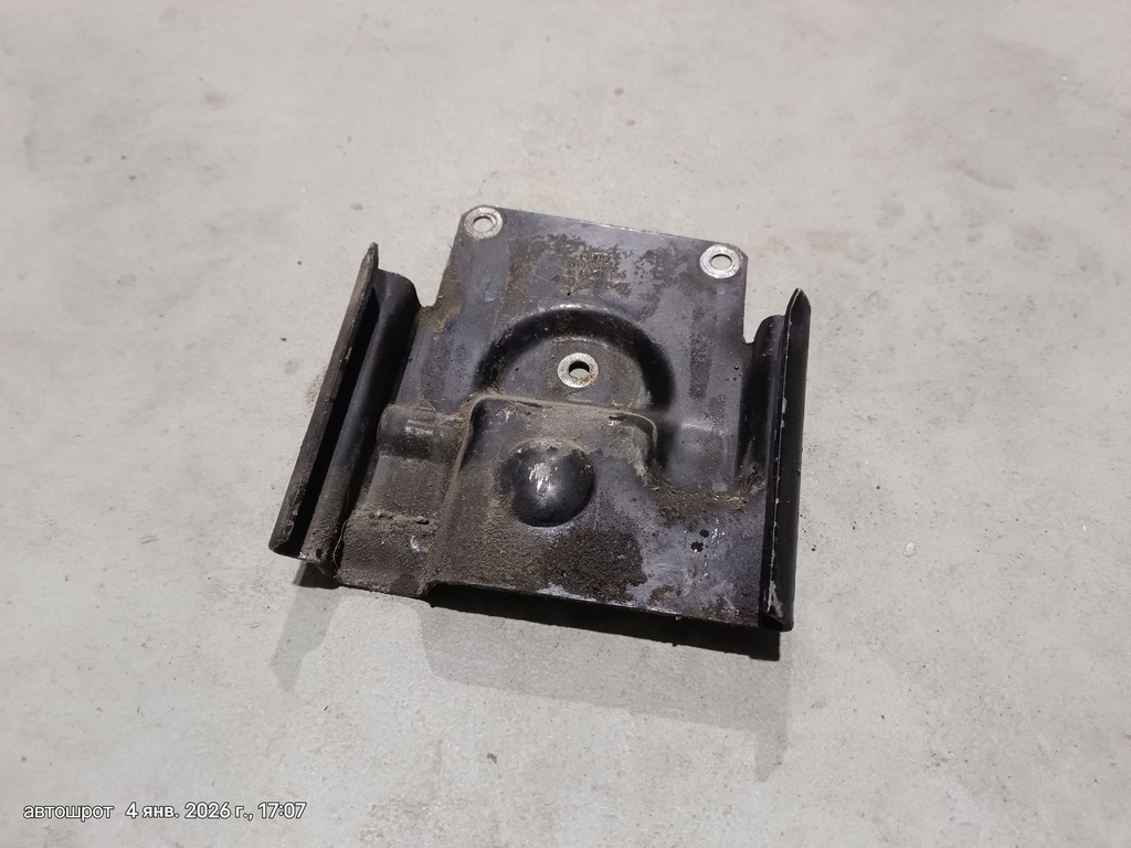 Audi 100 C4 (1990—1994) для Кронштейн бачка ГУРа