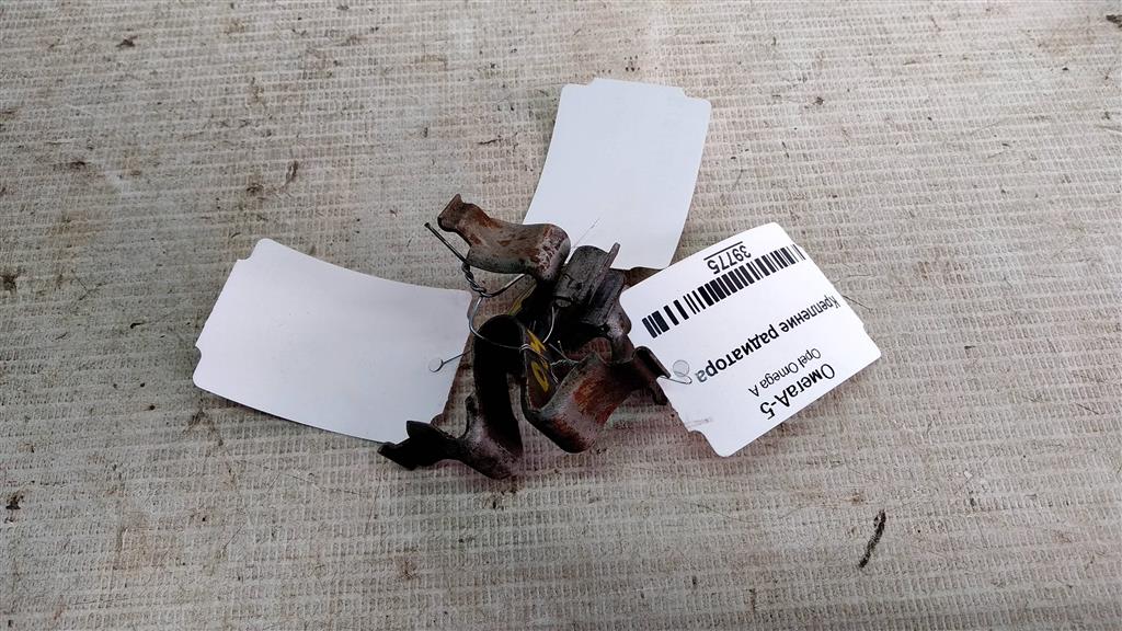 Opel Omega A (1984—1994) для Крепление радиатора