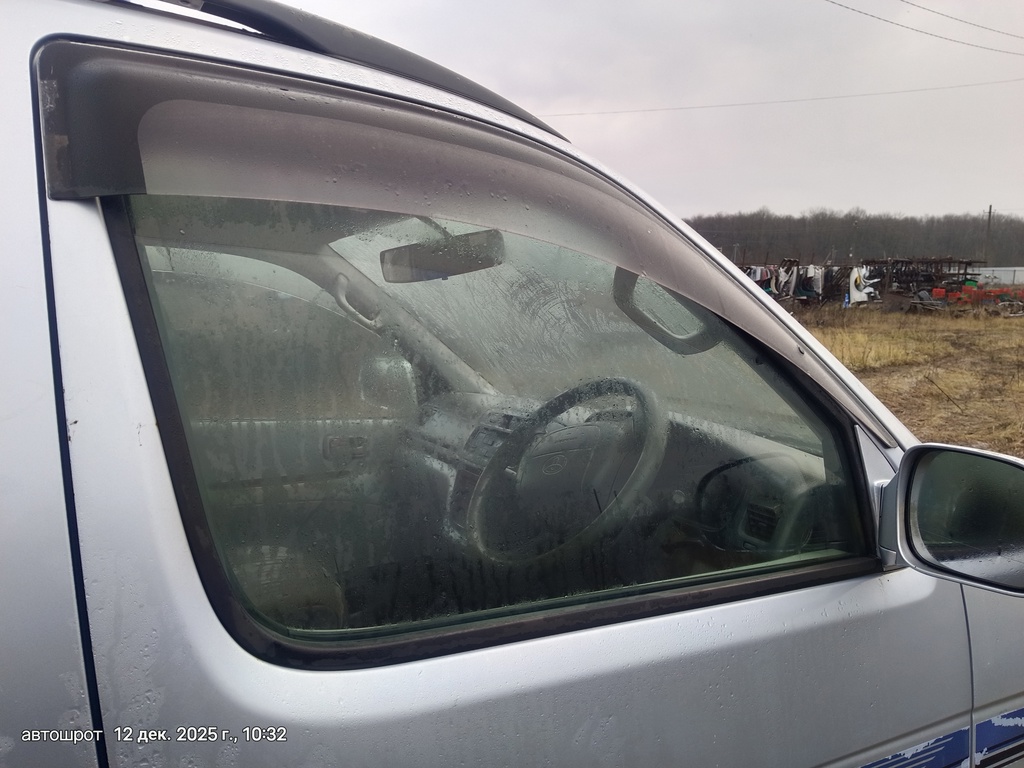 Toyota Hiace Regius I (1997—1999) для Стекло двери передней правой