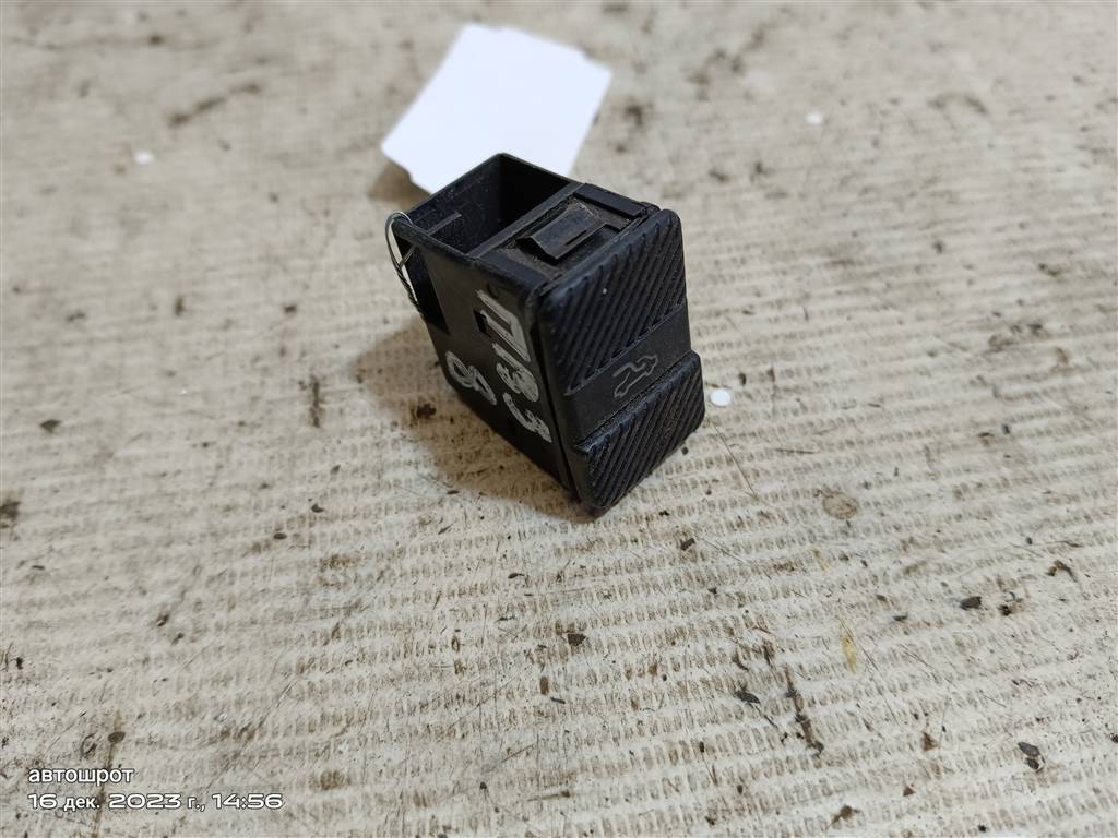 VOLKSWAGEN Passat B3 (1988—1993) для Кнопка открывания люка крыши