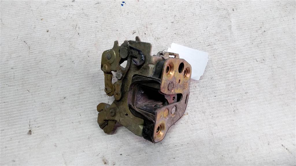 Opel Omega A (1984—1994) для Замок двери задней левой