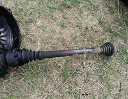 Привод в сборе правый для VOLKSWAGEN Golf Mk2 (1983—1992)  запчасти бу