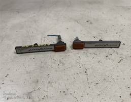 Повторитель на крыло желтый пара для Alfa Romeo 164 I рестайлинг (1992—1998)  запчасти бу