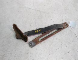 Ограничитель двери для Mitsubishi Pajero II (1991—1997)  запчасти бу