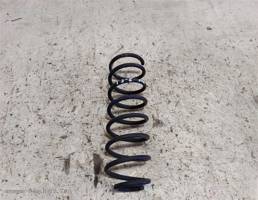 Пружина задняя для VOLKSWAGEN Golf Mk3 (1991—2000)  запчасти бу
