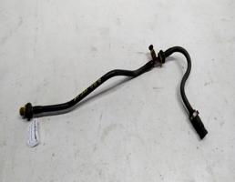 Клапан ВУТ+трубка для Audi 80 B4 (1991—1996)  запчасти бу