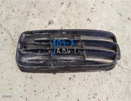 Решетка в бампер левая для Audi 80 B4 (1991—1996)  запчасти бу