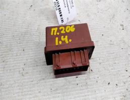 Реле топливного насоса для Peugeot 206 I (1998—2012)  запчасти бу