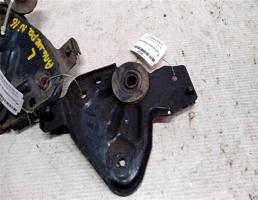 Крепление радиатора для Nissan Almera N16 (2000—2003)  запчасти бу