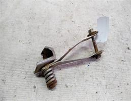 Кронштейн глушителя для Audi 90 B4 (1992—1995)  запчасти бу