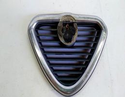Решетка радиатора для Alfa Romeo 164 I рестайлинг (1992—1998)  запчасти бу