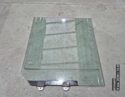 Стекло двери задней левой для Land Rover Defender I рестайлинг (2007—2016)  запчасти бу