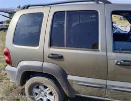 Дверь задняя правая для Jeep Cherokee III (2001—2004)  запчасти бу