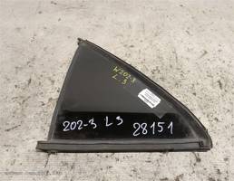 Стекло двери задней левой (форточка) для Mercedes-Benz C-класс W202/S202 (1993—1997)  запчасти бу