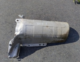 Защита коллектора экран для Peugeot 3008 I рестайлинг (2013—2016)  запчасти бу