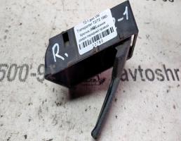 Крючок двери передней правой для VOLKSWAGEN Transporter T3 (1979—1992)  запчасти бу