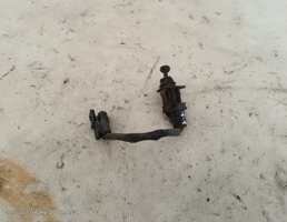 Концевик капота для Land Rover Defender I рестайлинг (2007—2016)  запчасти бу