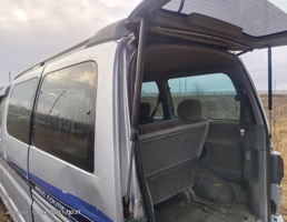 Амортизатор двери багажника для Toyota Hiace Regius I (1997—1999)  запчасти бу