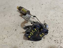 Замок двери задней правой для Toyota Crown S130 (1987—1999)  запчасти бу