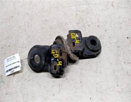 Крепление радиатора для Mazda 626 GD (1987—1996)  запчасти бу