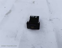 Кнопка обогрева стекла заднего для Mitsubishi Pajero II (1991—1997)  запчасти бу