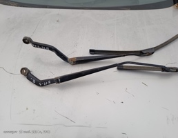 Поводок стеклоочистителя передний пара для Nissan Almera N16 рестайлинг (2002—2006)  запчасти бу