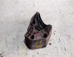 Кронштейн ДВС правый для Opel Zafira A (1999—2003)  запчасти бу