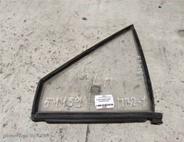 Стекло двери передней левой (форточка) для VOLKSWAGEN Passat B2 (1980—1988)  запчасти бу