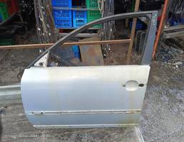 Дверь передняя левая для VOLKSWAGEN Passat B5 (1996—2001)  запчасти бу