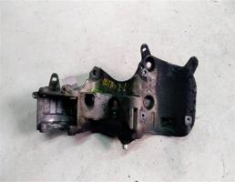 Кронштейн генератора для Renault Logan II (2012—2018)  запчасти бу