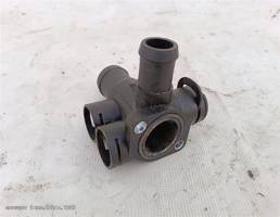 Фланец ГБЦ для Audi 100 C4 91-94г  запчасти бу