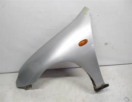 Крыло переднее левое для Mazda 323 BA (1994—2000)  запчасти бу