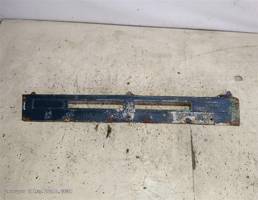 Планка под фары для Isuzu Trooper I (1981—1991)  запчасти бу