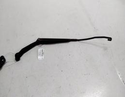 Поводок стеклоочистителя передний правый для Suzuki Baleno I (1995—2002)  запчасти бу