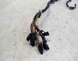 Проводка двери передней левой для Audi 100 C4 (1990—1994)  запчасти бу