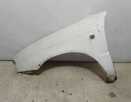 Крыло переднее левое для Suzuki Baleno I (1995—2002)  запчасти бу